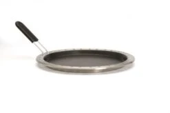 COBB Bakplaat Met Extra Handvat 26 COBB Bakplaat Met Extra Handvat -Barbecue Wereld Verkoop cobb bakplaat met extra handvat 640x426 62b963df2de8f l