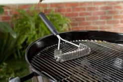 Weber® Driezijdige Borstel - Klein, 30 Cm 5 Weber® Driezijdige Borstel - Klein, 30 Cm -Barbecue Wereld Verkoop weber driezijdige borstel 1615542805 l